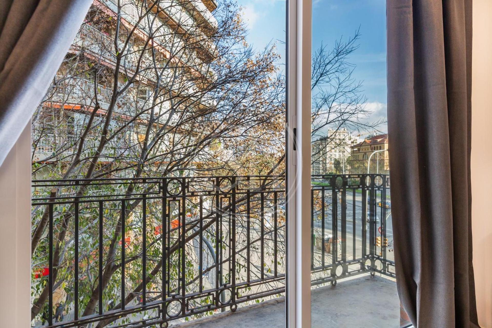 Apartment Near Sagrada Familia *